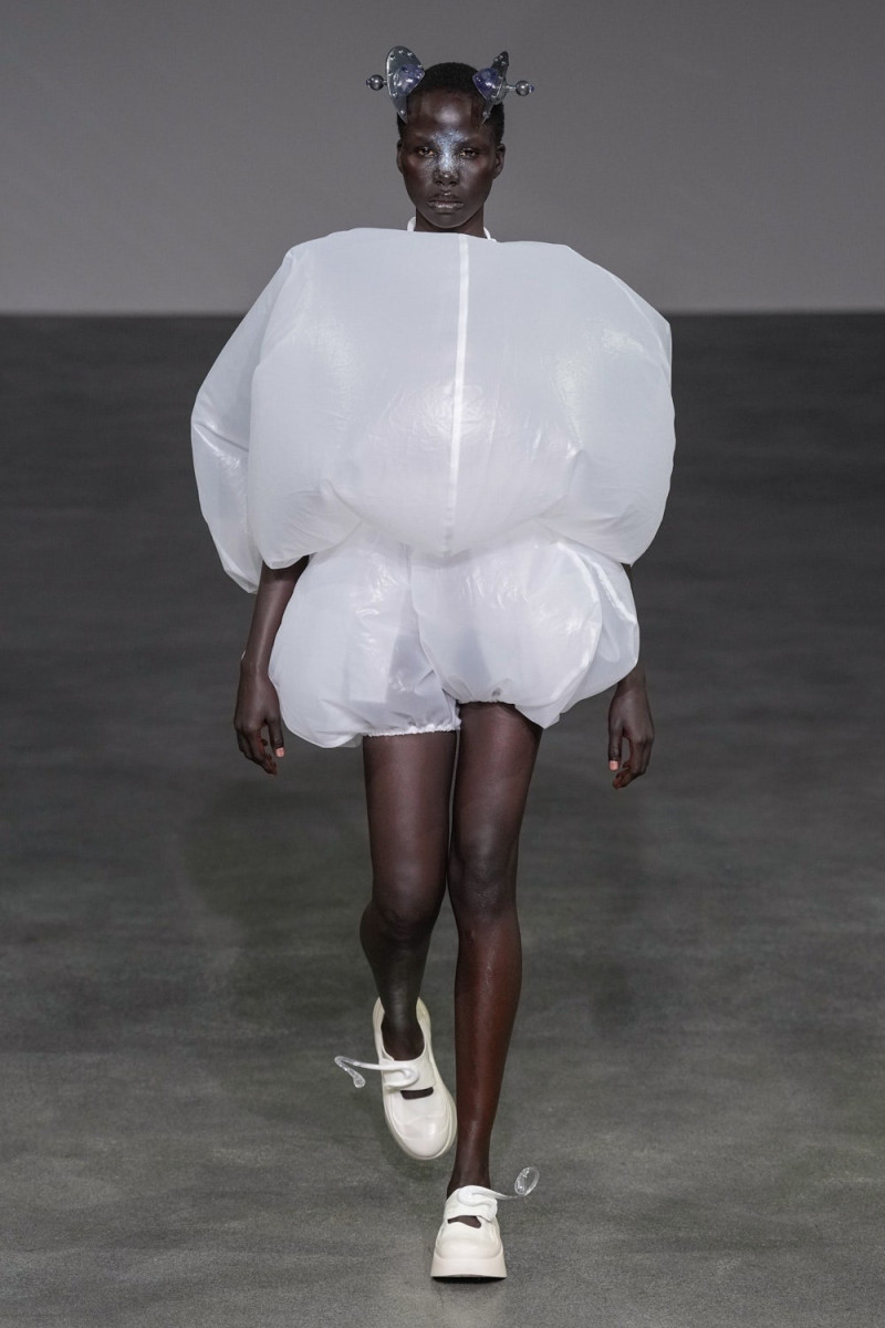 Anrealage fashion show for Spring/Summer 2025