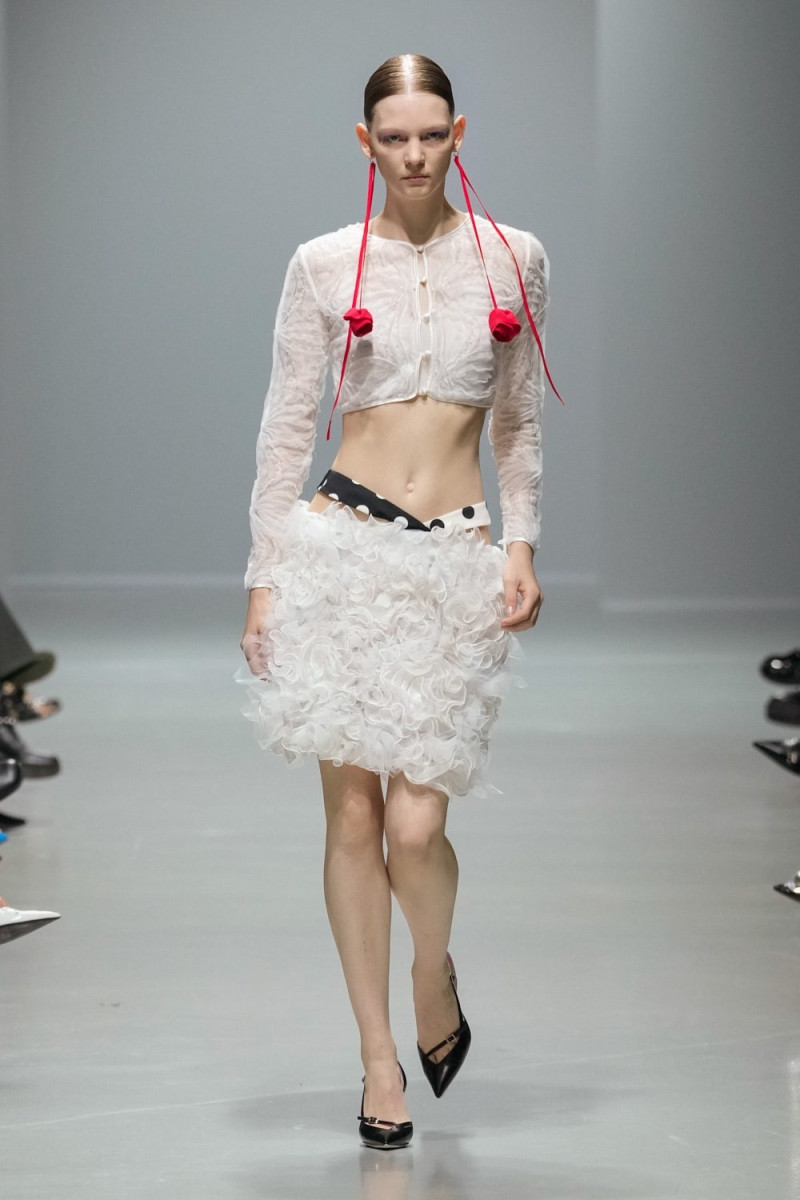 Shuting Qiu fashion show for Spring/Summer 2025