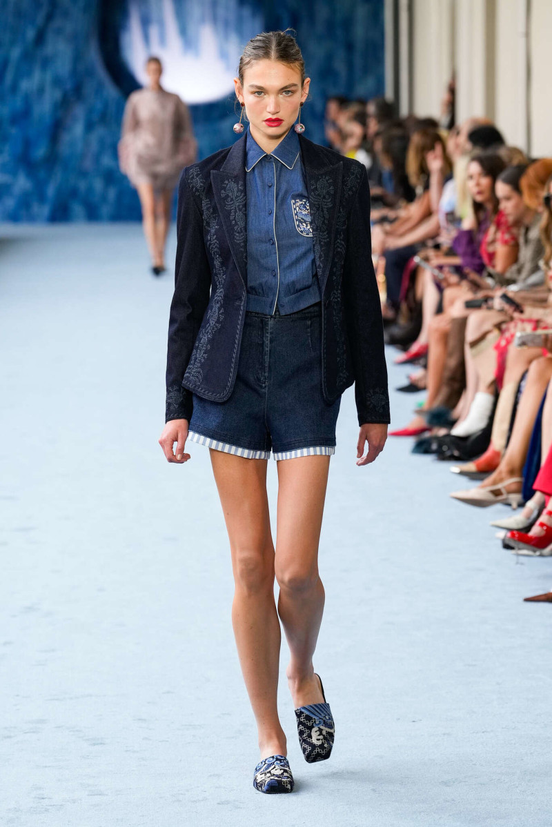 Hui Milano fashion show for Spring/Summer 2025