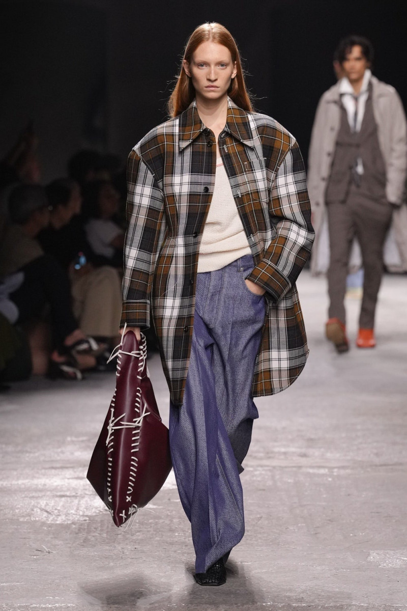 Bottega Veneta fashion show for Spring/Summer 2025