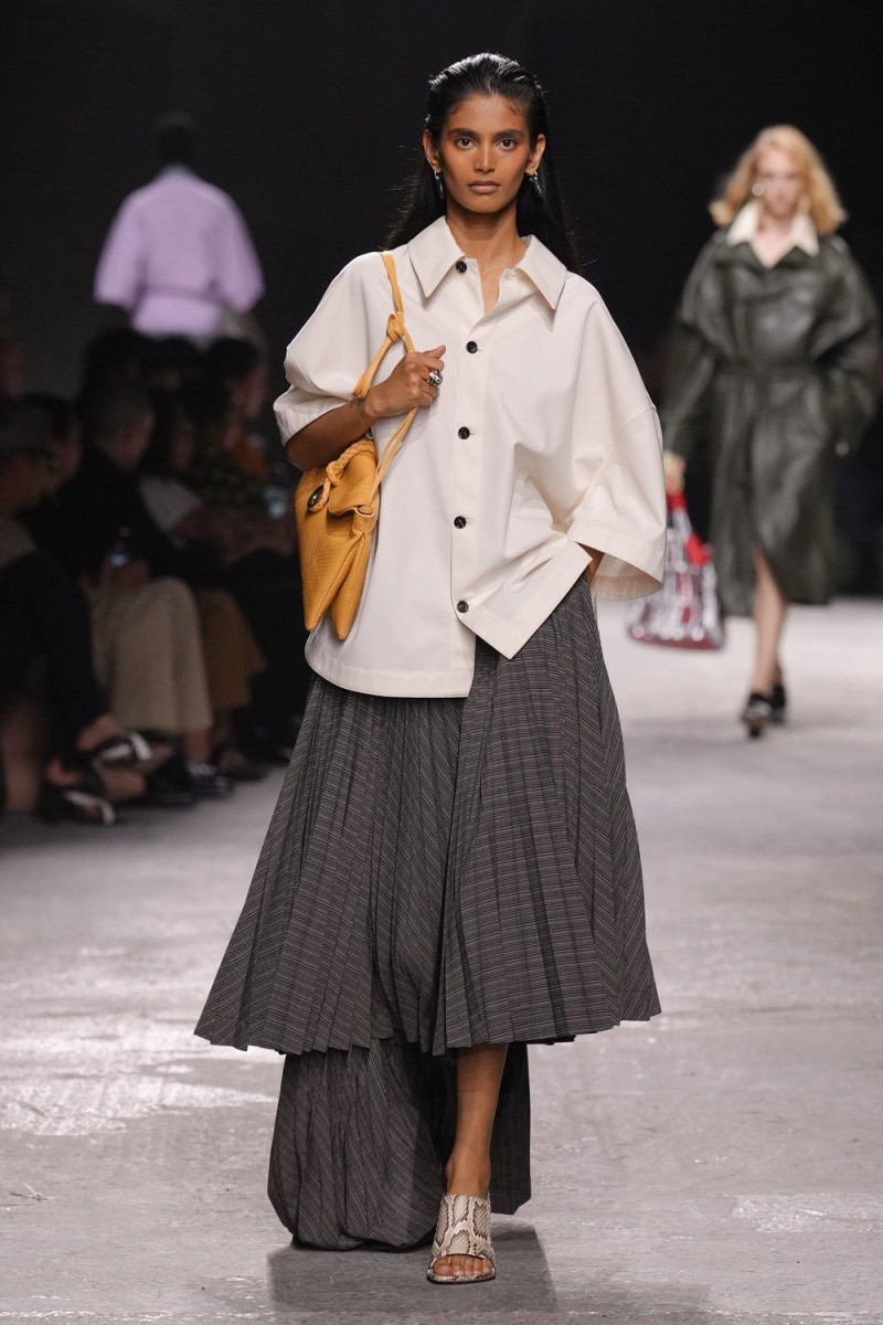 Bottega Veneta fashion show for Spring/Summer 2025