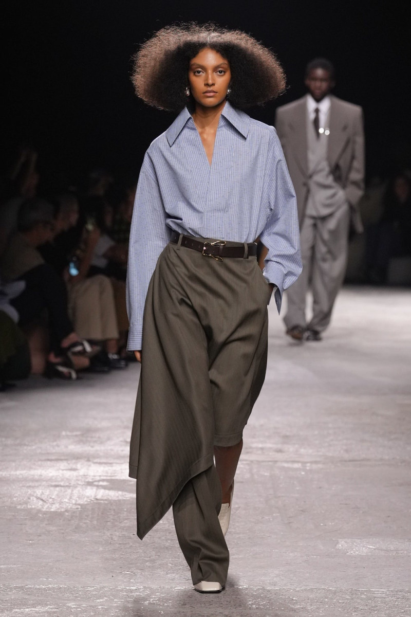 Bottega Veneta fashion show for Spring/Summer 2025