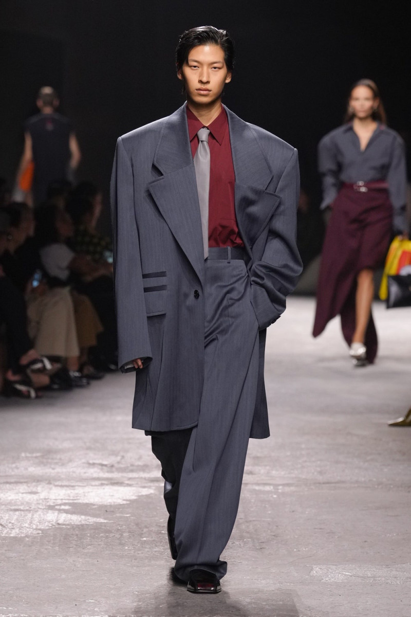 Bottega Veneta fashion show for Spring/Summer 2025