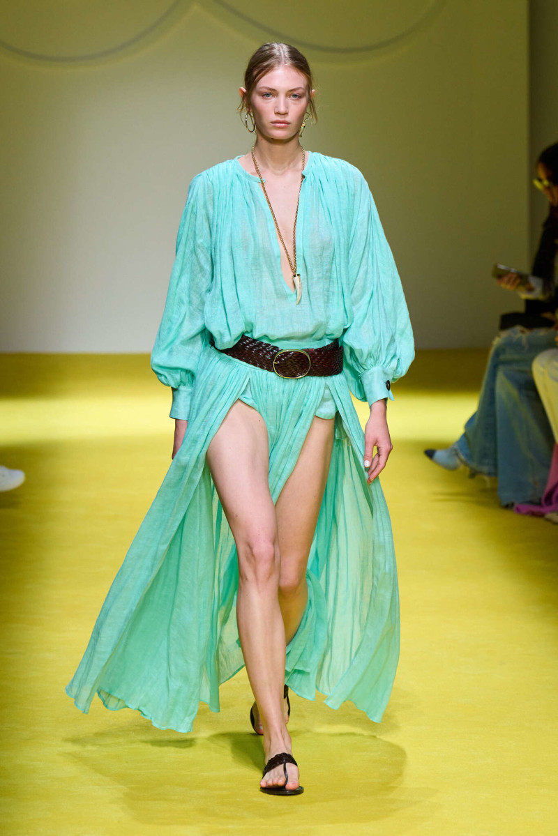 Luisa Spagnoli fashion show for Spring/Summer 2025