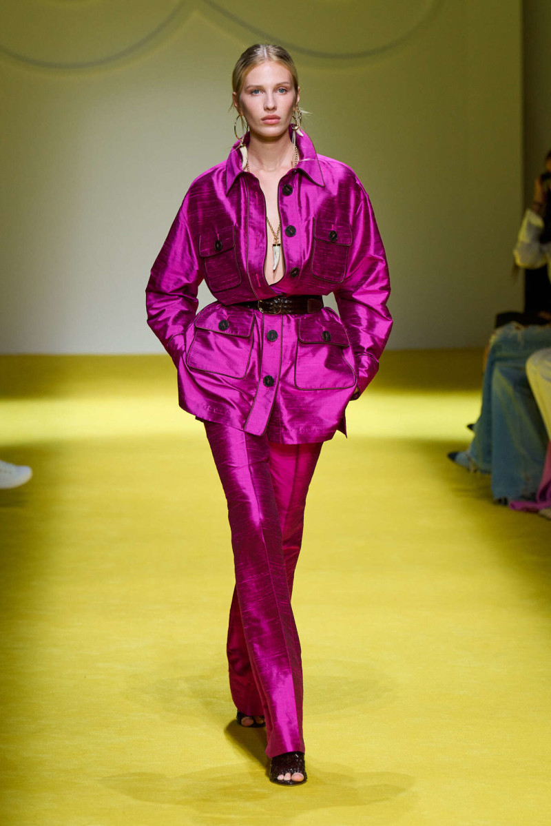 Luisa Spagnoli fashion show for Spring/Summer 2025