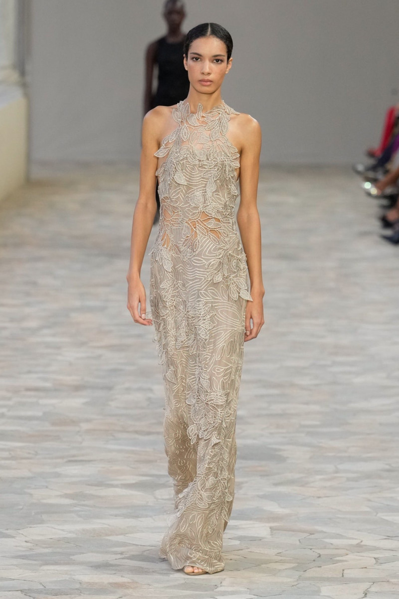 Alberta Ferretti fashion show for Spring/Summer 2025