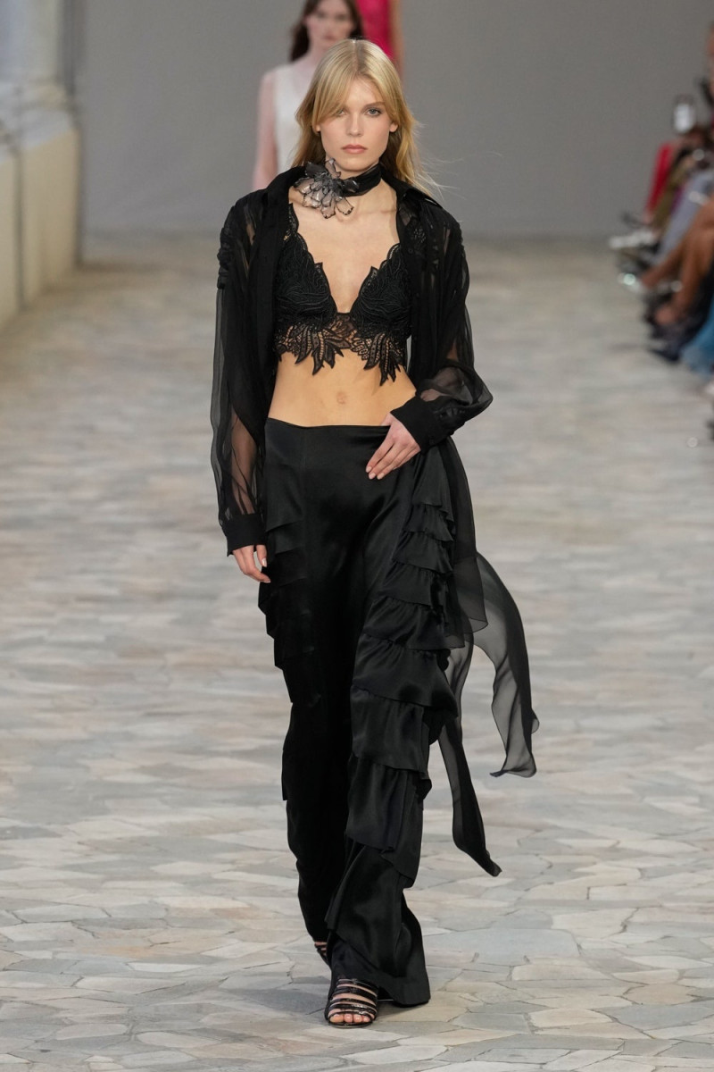 Alberta Ferretti fashion show for Spring/Summer 2025