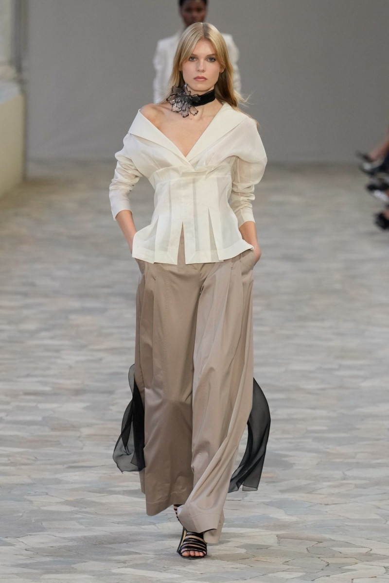 Alberta Ferretti fashion show for Spring/Summer 2025