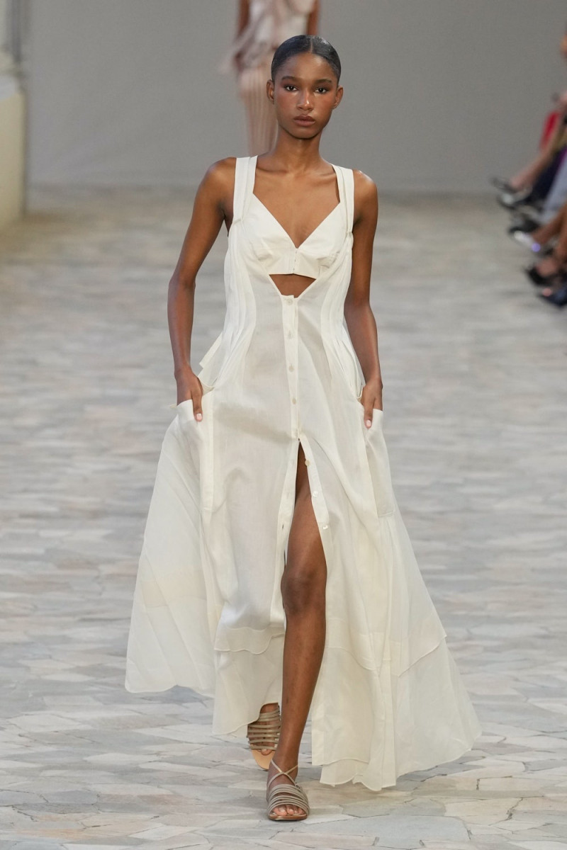 Alberta Ferretti fashion show for Spring/Summer 2025