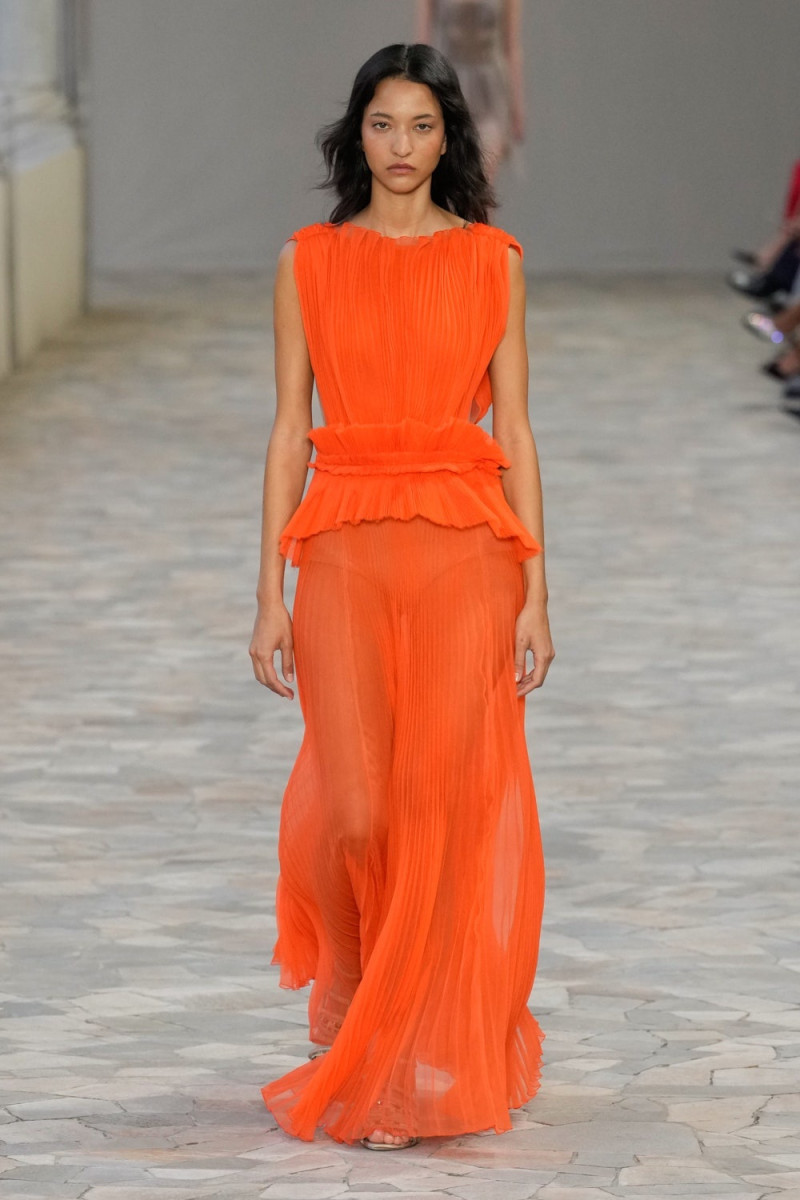 Alberta Ferretti fashion show for Spring/Summer 2025
