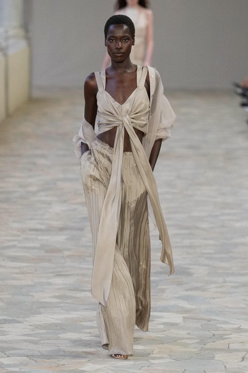 Alberta Ferretti fashion show for Spring/Summer 2025
