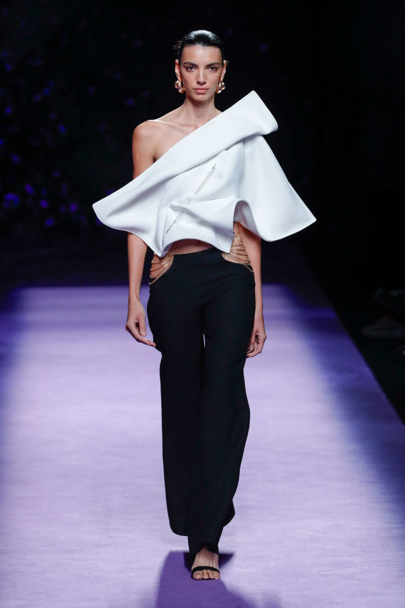 Isabel Sanchis fashion show for Spring/Summer 2025