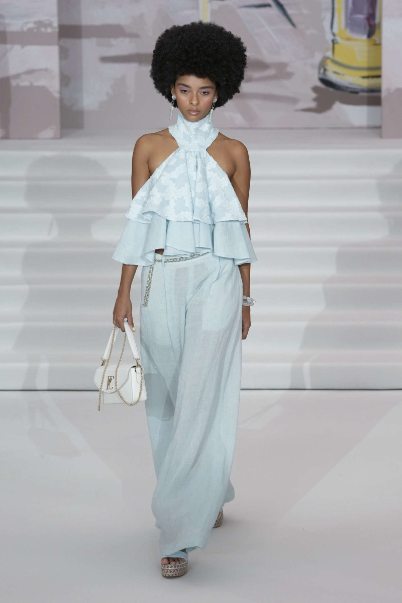 Paul Costelloe fashion show for Spring/Summer 2025