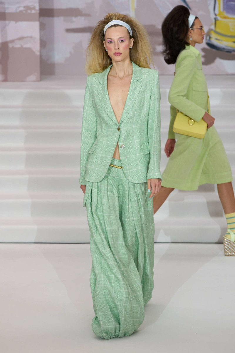 Paul Costelloe fashion show for Spring/Summer 2025