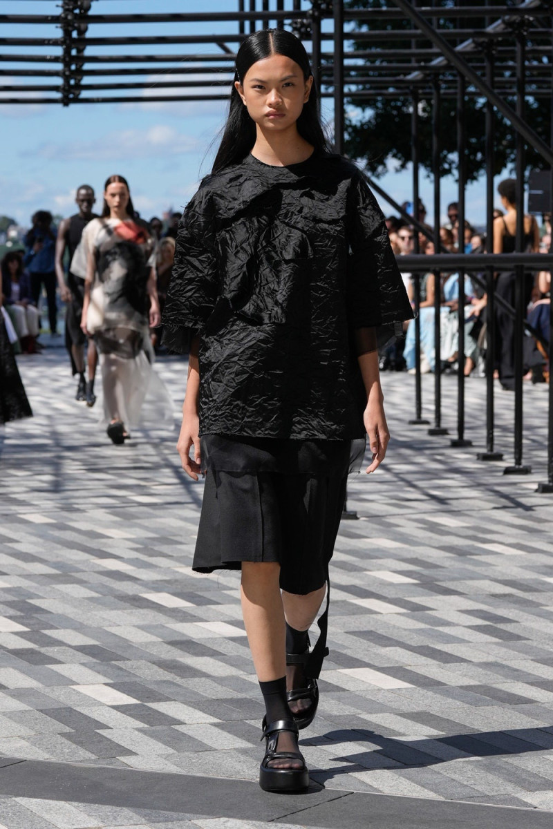 Jason Wu fashion show for Spring/Summer 2025