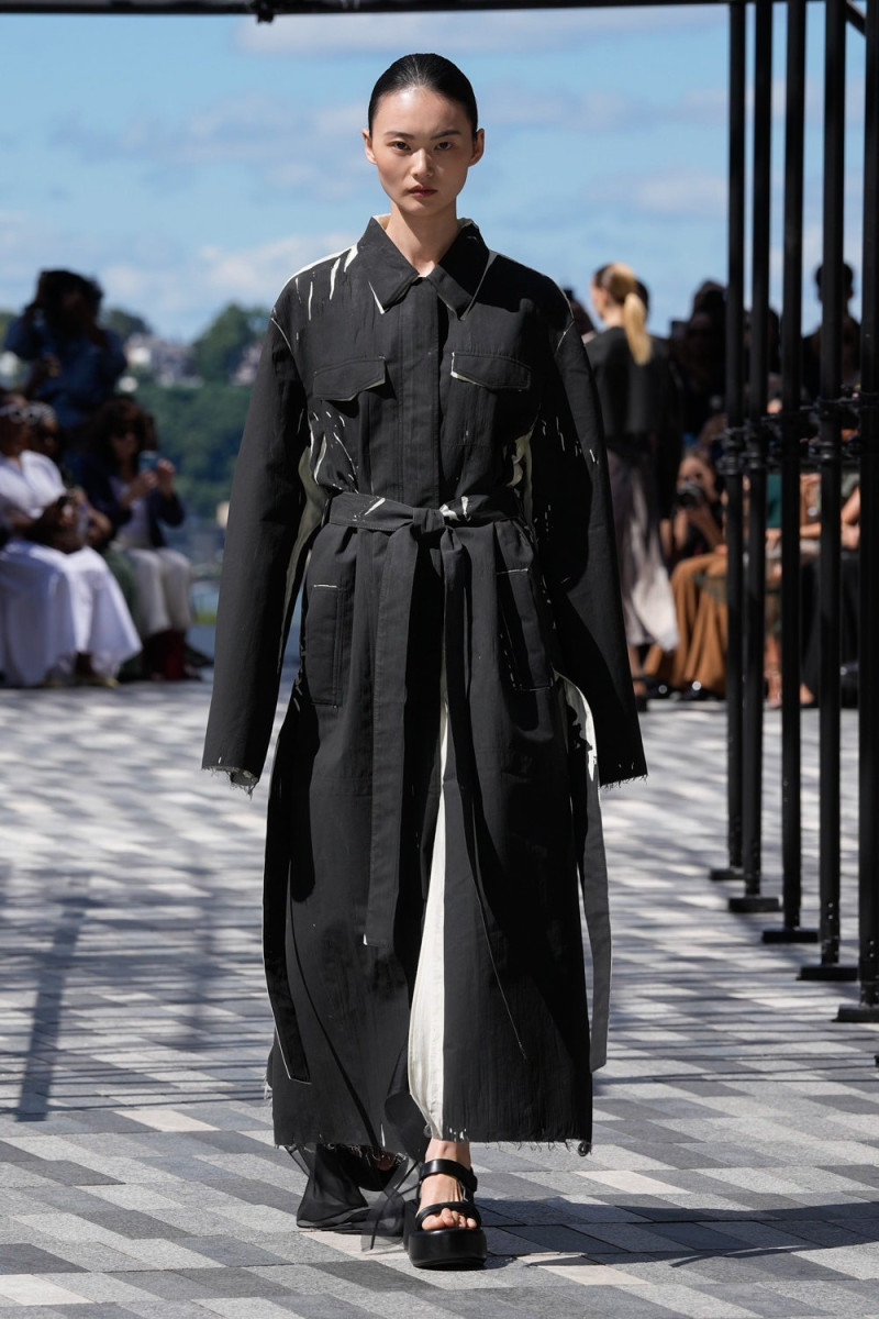 Jason Wu fashion show for Spring/Summer 2025