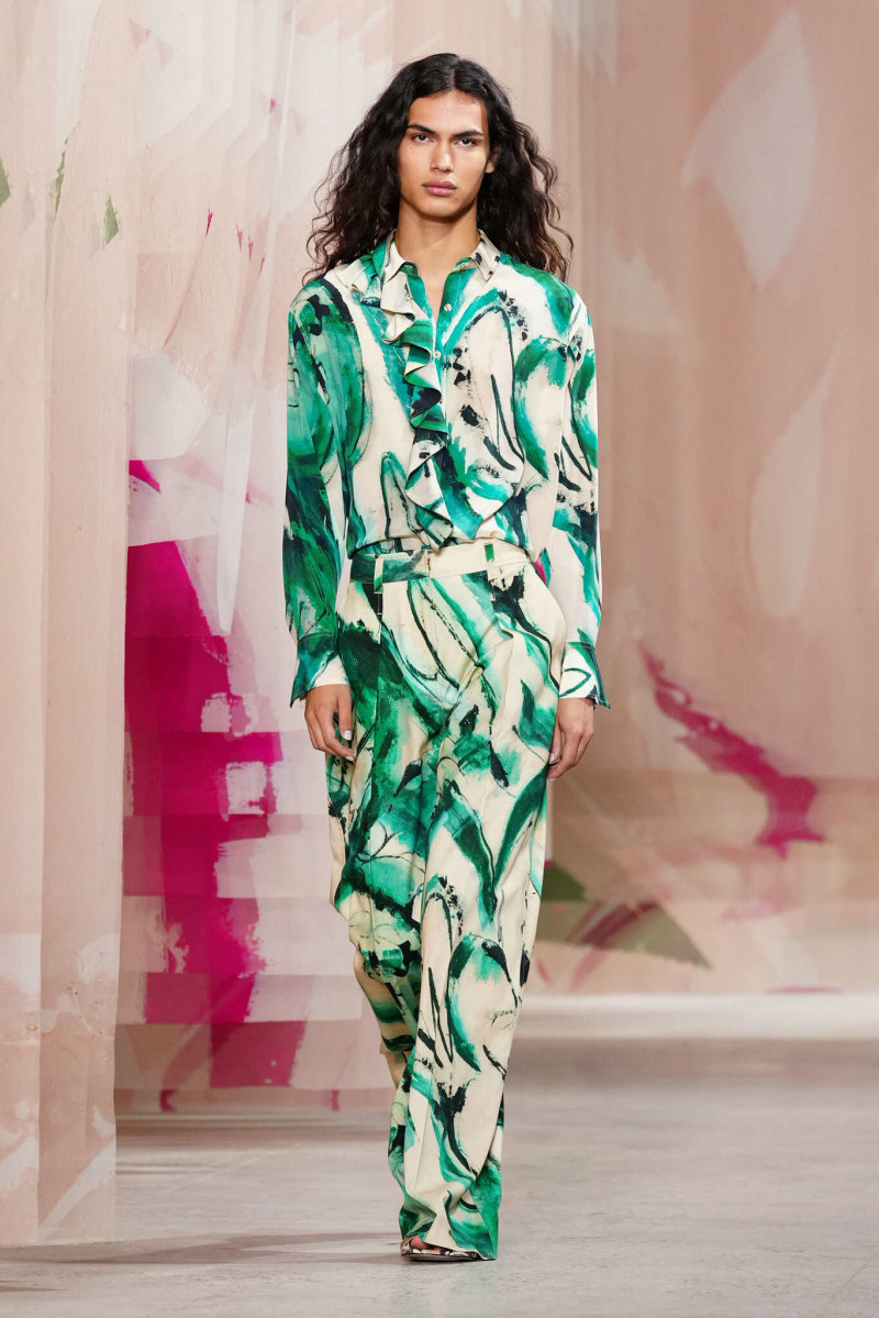 Ulla Johnson fashion show for Spring/Summer 2025