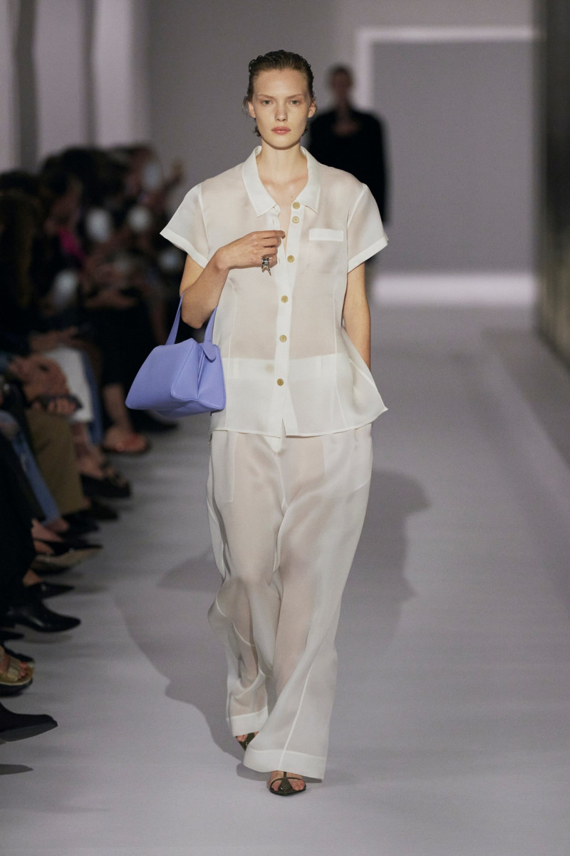 Khaite fashion show for Spring/Summer 2025