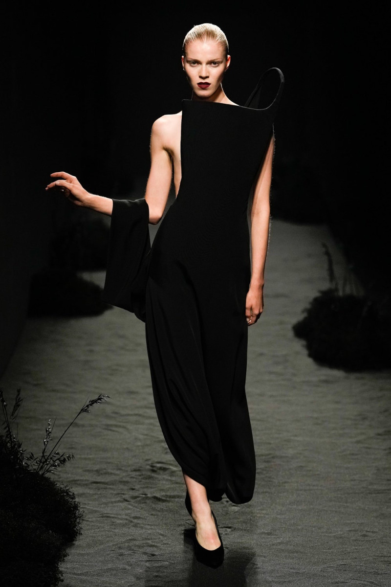 Ashi Studio fashion show for Autumn/Winter 2024