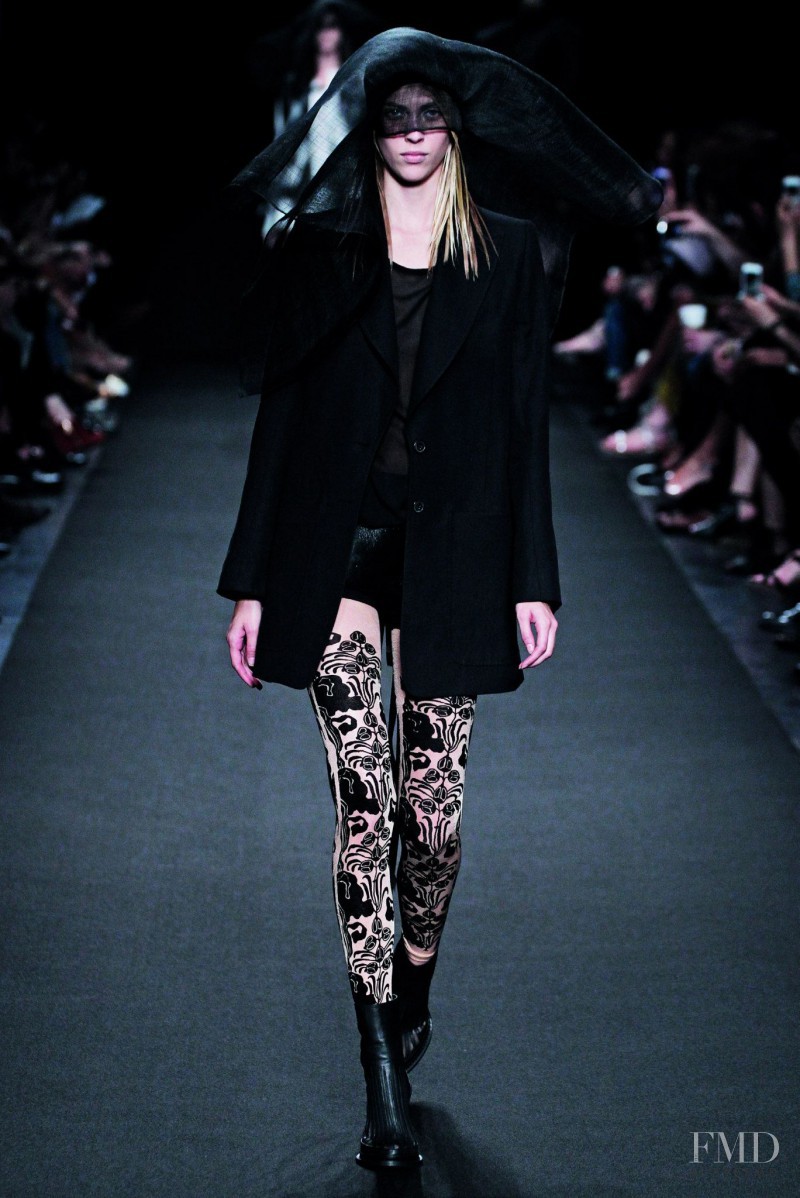 Ann Demeulemeester fashion show for Spring/Summer 2014