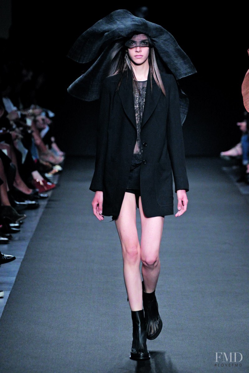 Ann Demeulemeester fashion show for Spring/Summer 2014