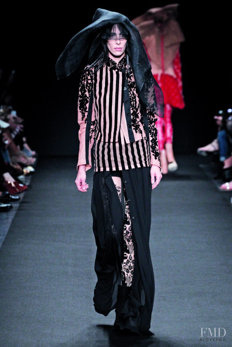 Jamie Bochert featured in  the Ann Demeulemeester fashion show for Spring/Summer 2014