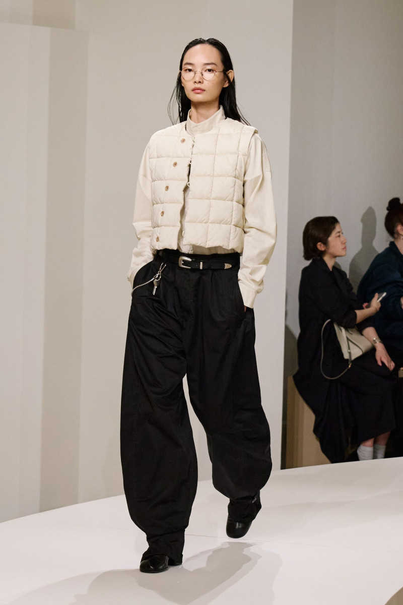 Christophe Lemaire fashion show for Resort 2025