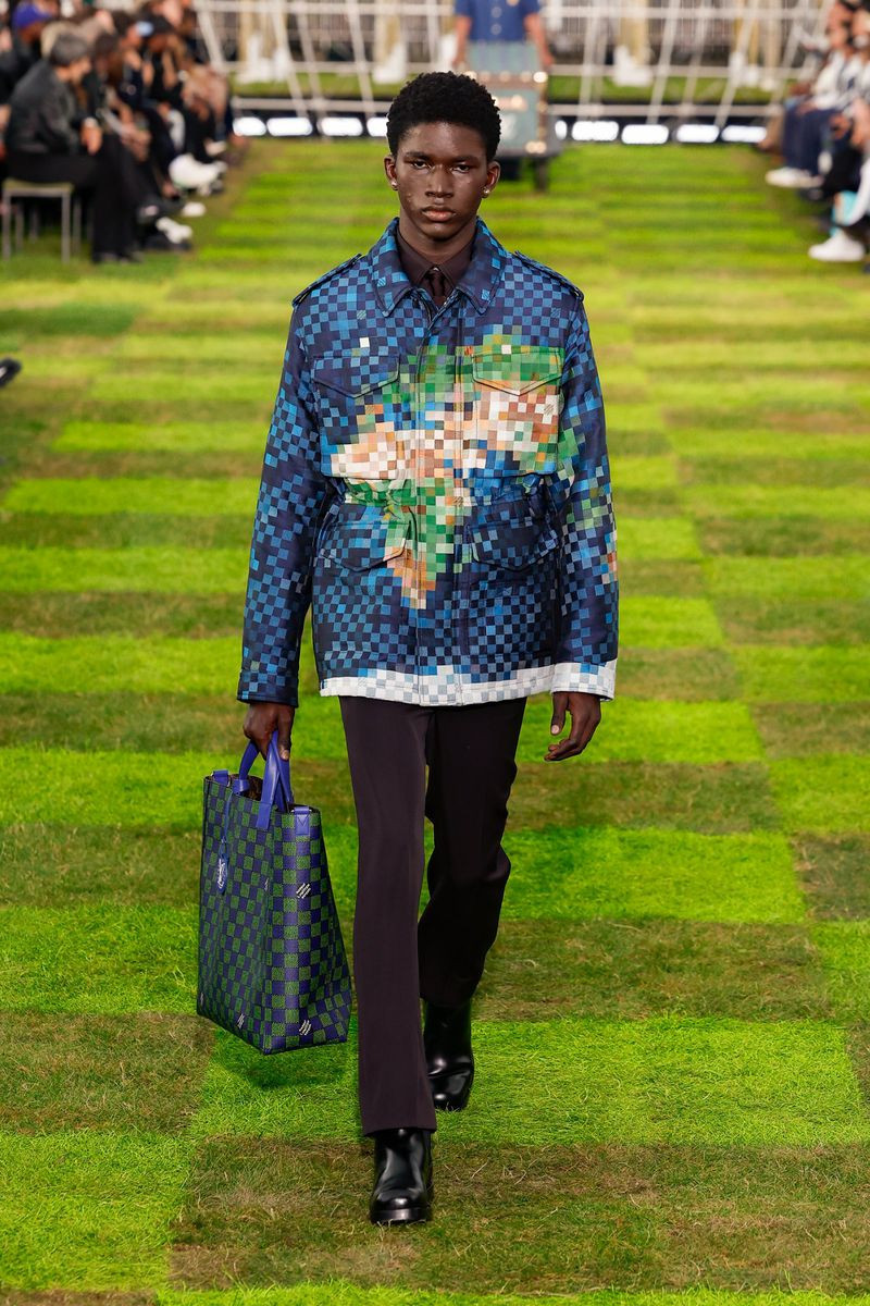 Louis Vuitton fashion show for Spring/Summer 2025