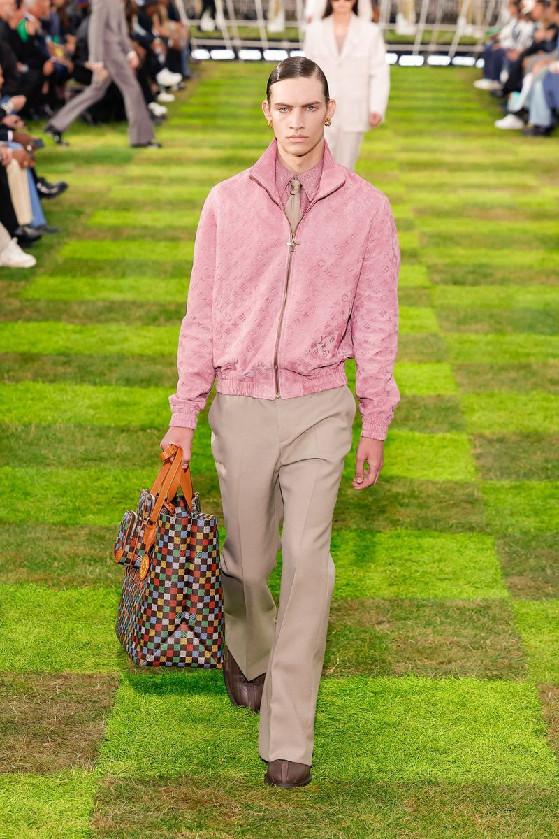 Louis Vuitton fashion show for Spring/Summer 2025