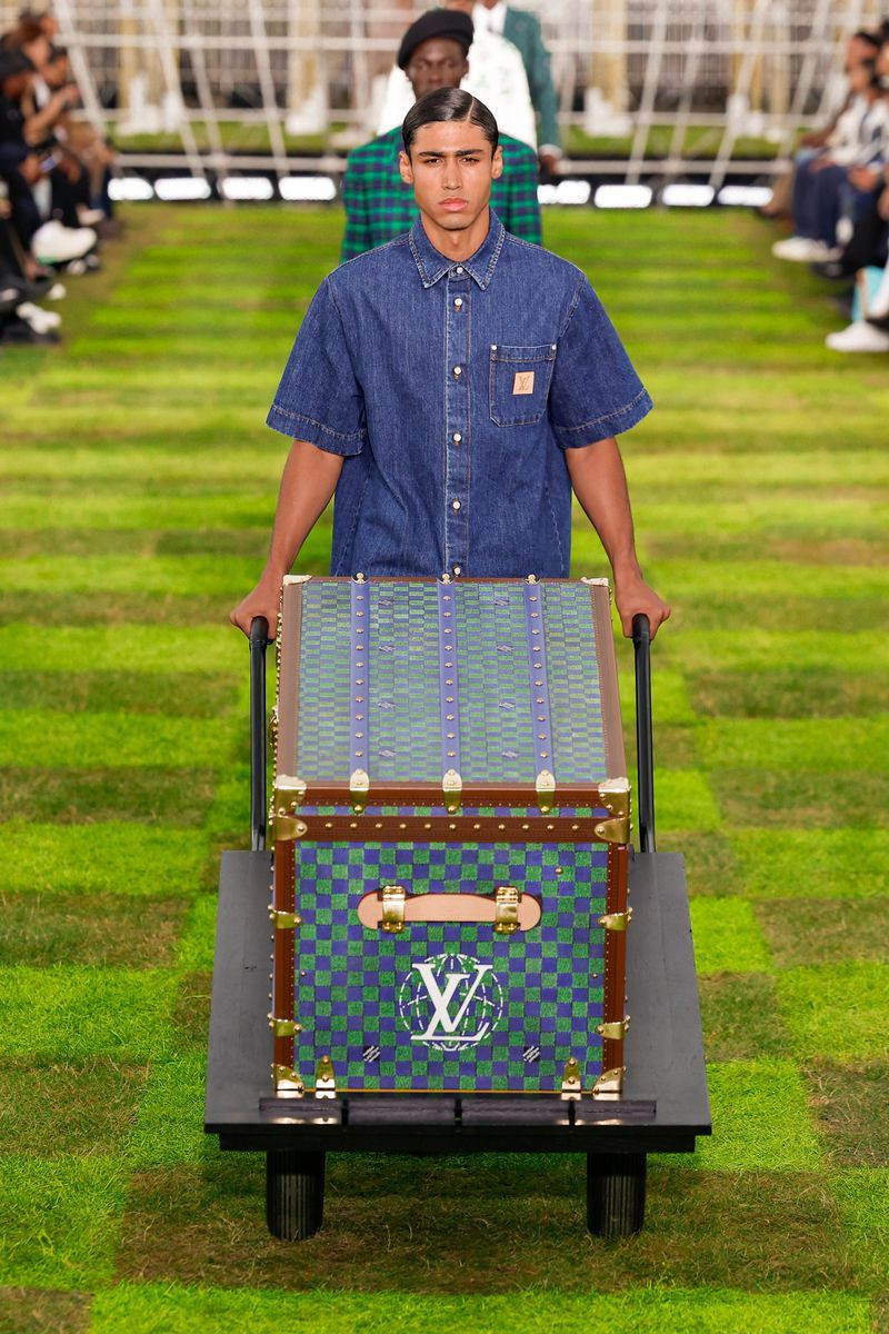 Louis Vuitton fashion show for Spring/Summer 2025