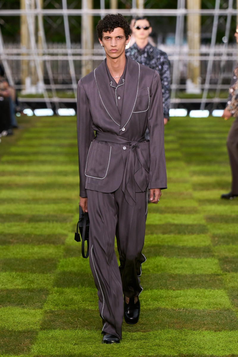 Louis Vuitton fashion show for Spring/Summer 2025