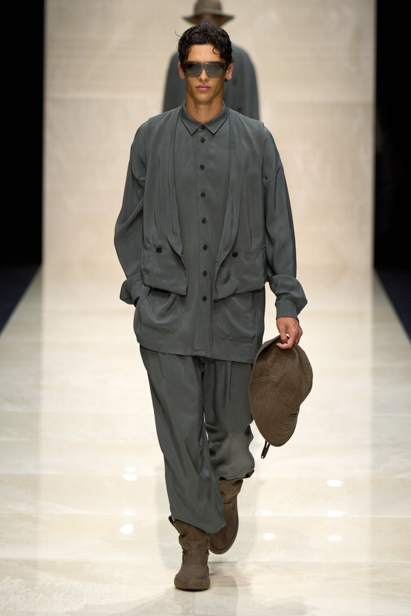 Giorgio Armani fashion show for Spring/Summer 2025