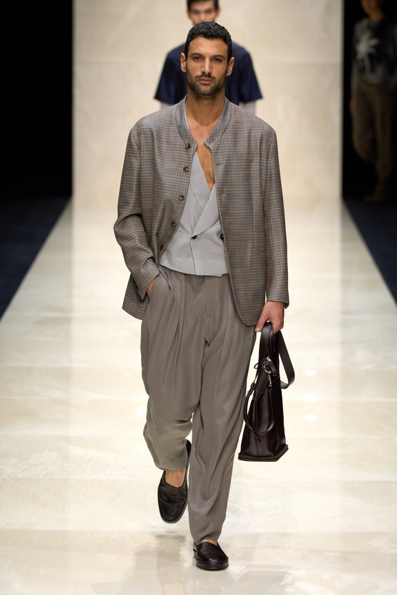 Giorgio Armani fashion show for Spring/Summer 2025