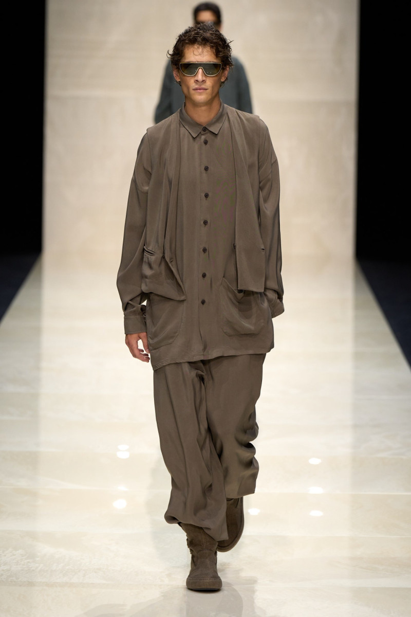 Giorgio Armani fashion show for Spring/Summer 2025