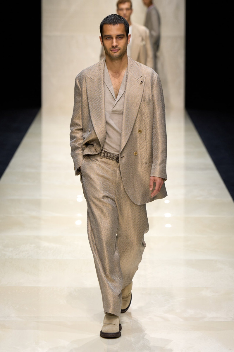 Giorgio Armani fashion show for Spring/Summer 2025