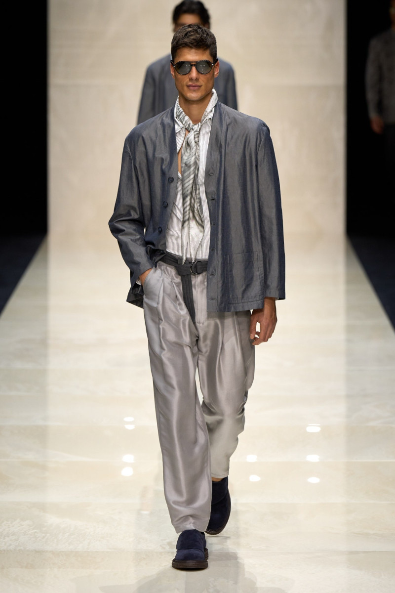 Giorgio Armani fashion show for Spring/Summer 2025