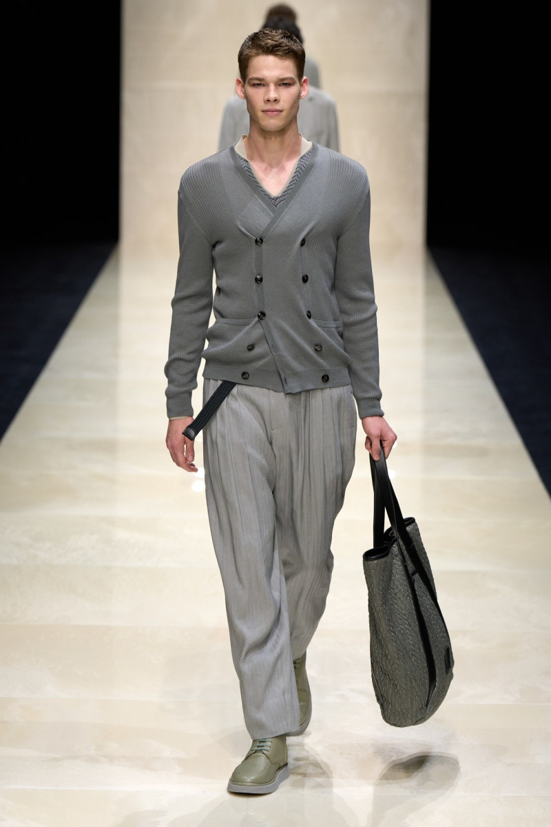 Giorgio Armani fashion show for Spring/Summer 2025