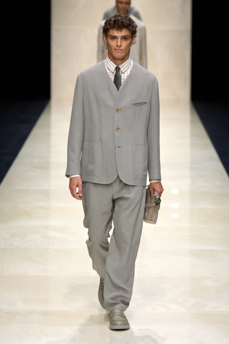 Giorgio Armani fashion show for Spring/Summer 2025