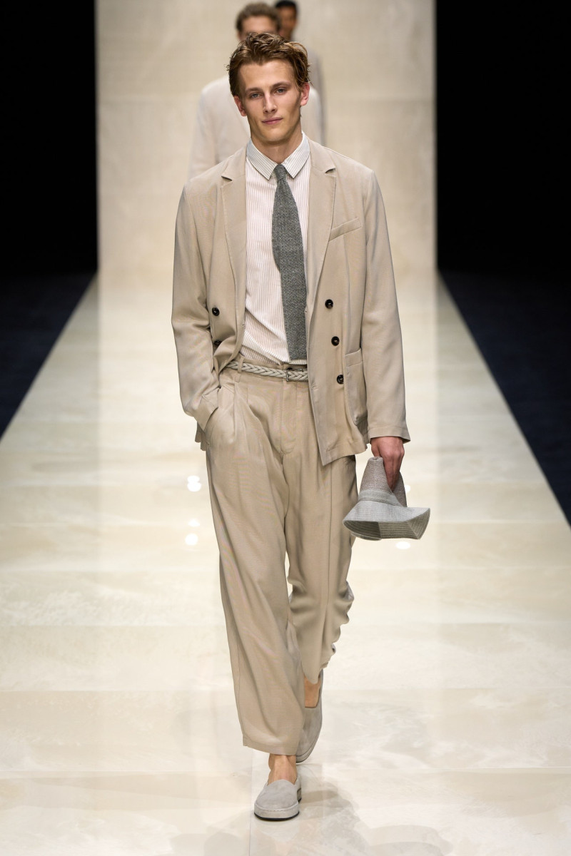 Giorgio Armani fashion show for Spring/Summer 2025