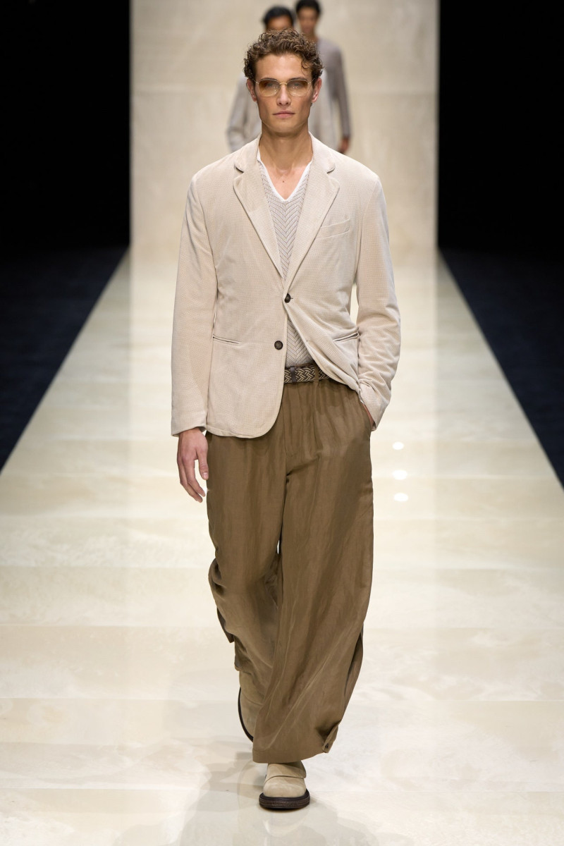 Giorgio Armani fashion show for Spring/Summer 2025