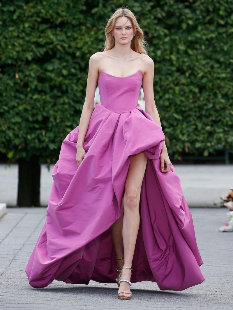 Oscar de la Renta fashion show for Resort 2025