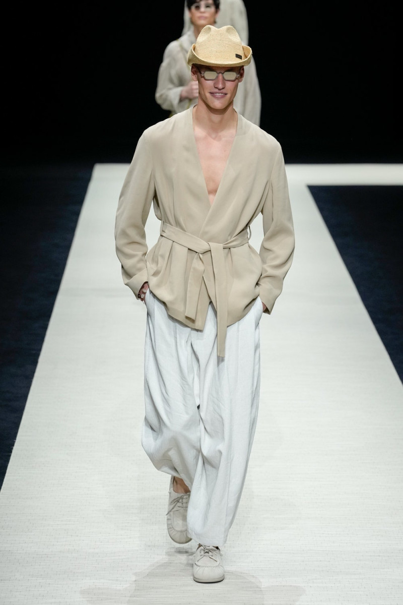 Emporio Armani fashion show for Spring/Summer 2025