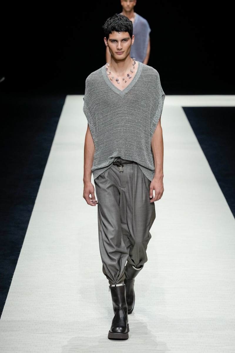 Emporio Armani fashion show for Spring/Summer 2025