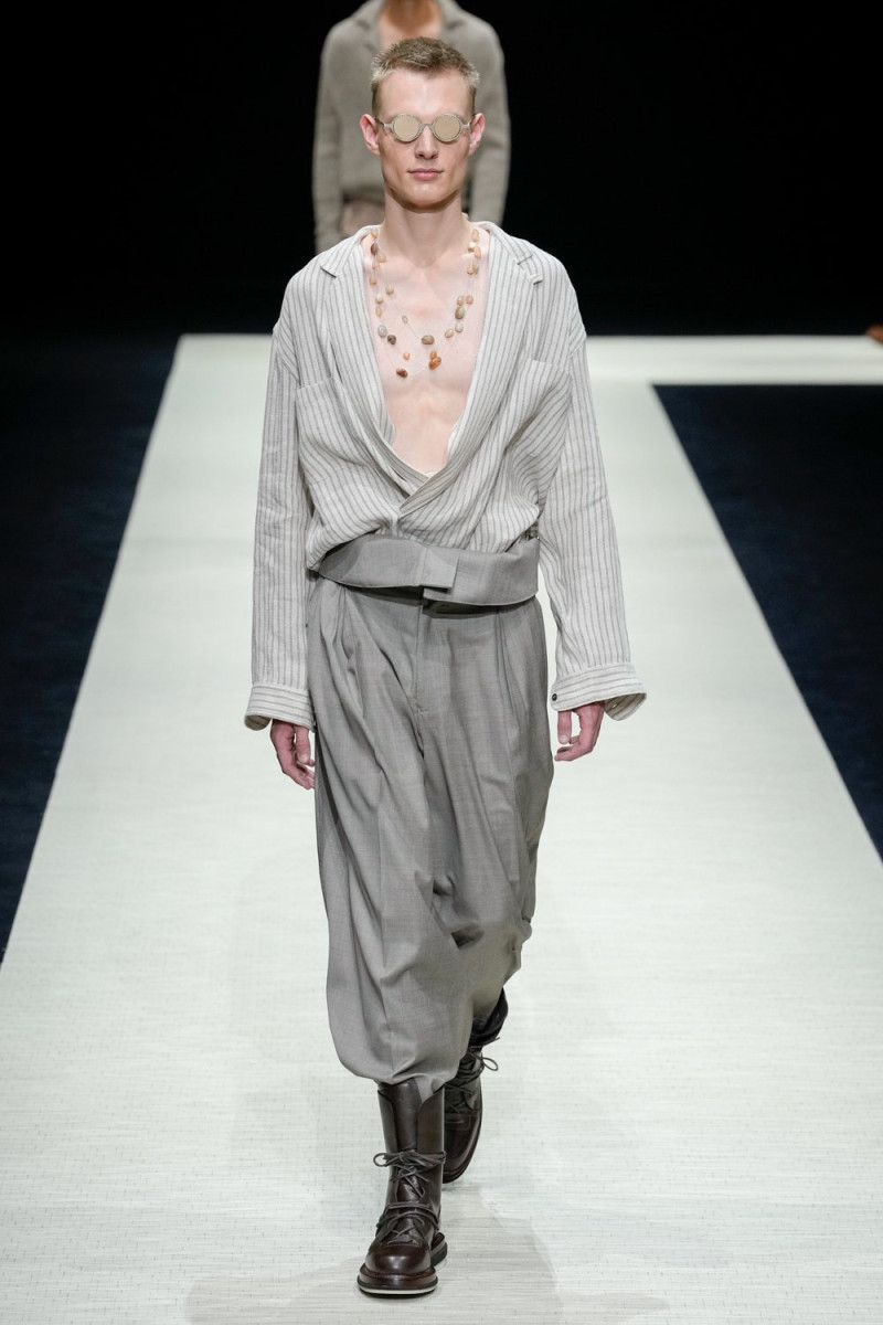 Emporio Armani fashion show for Spring/Summer 2025