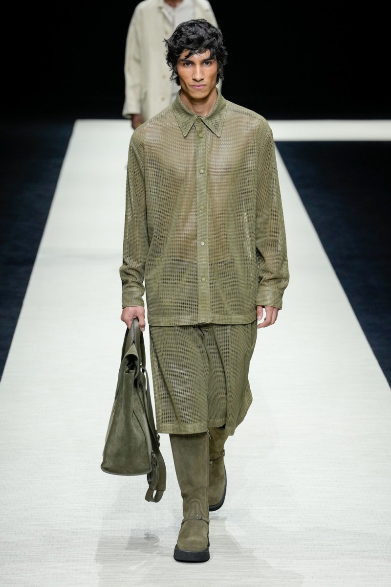 Emporio Armani fashion show for Spring/Summer 2025