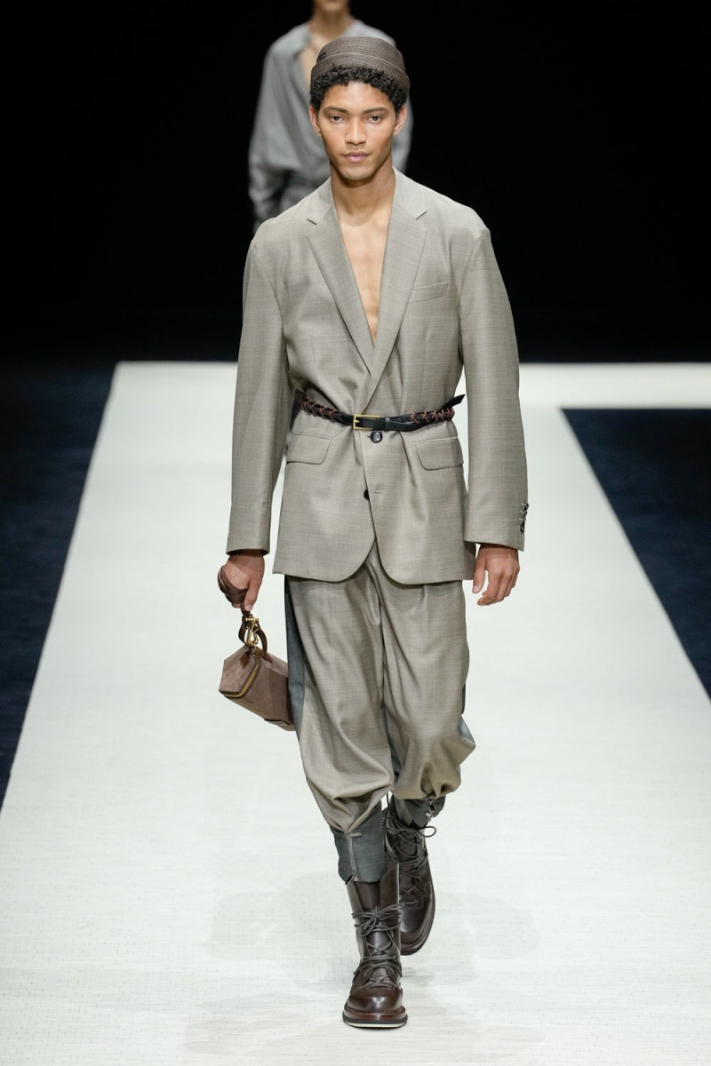 Emporio Armani fashion show for Spring/Summer 2025