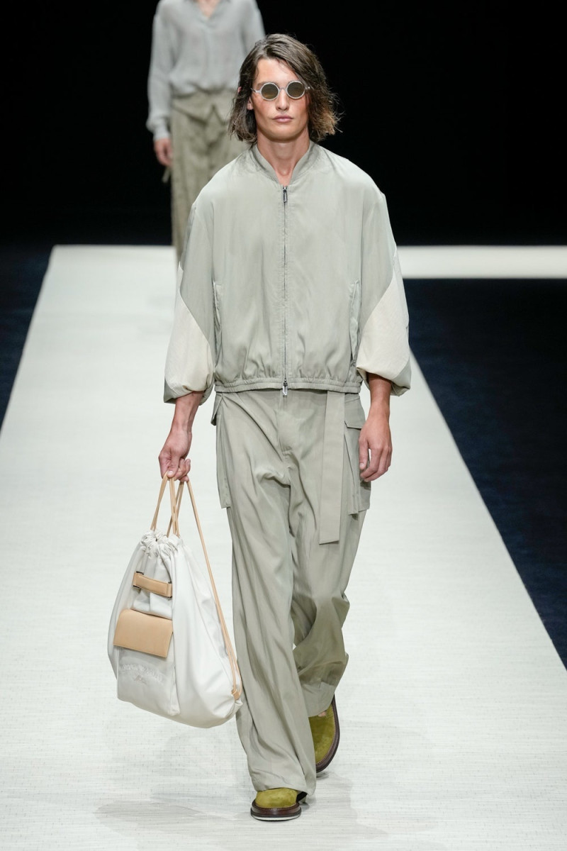 Emporio Armani fashion show for Spring/Summer 2025