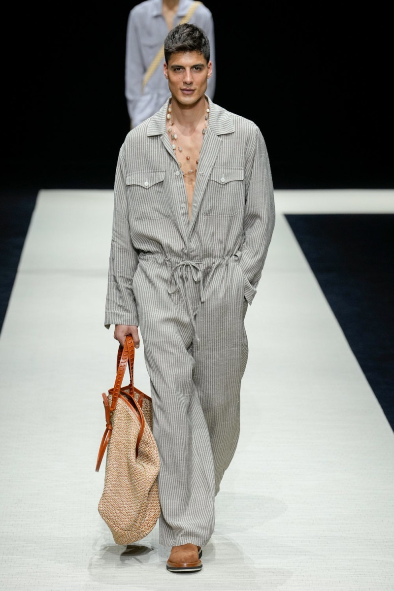 Emporio Armani fashion show for Spring/Summer 2025