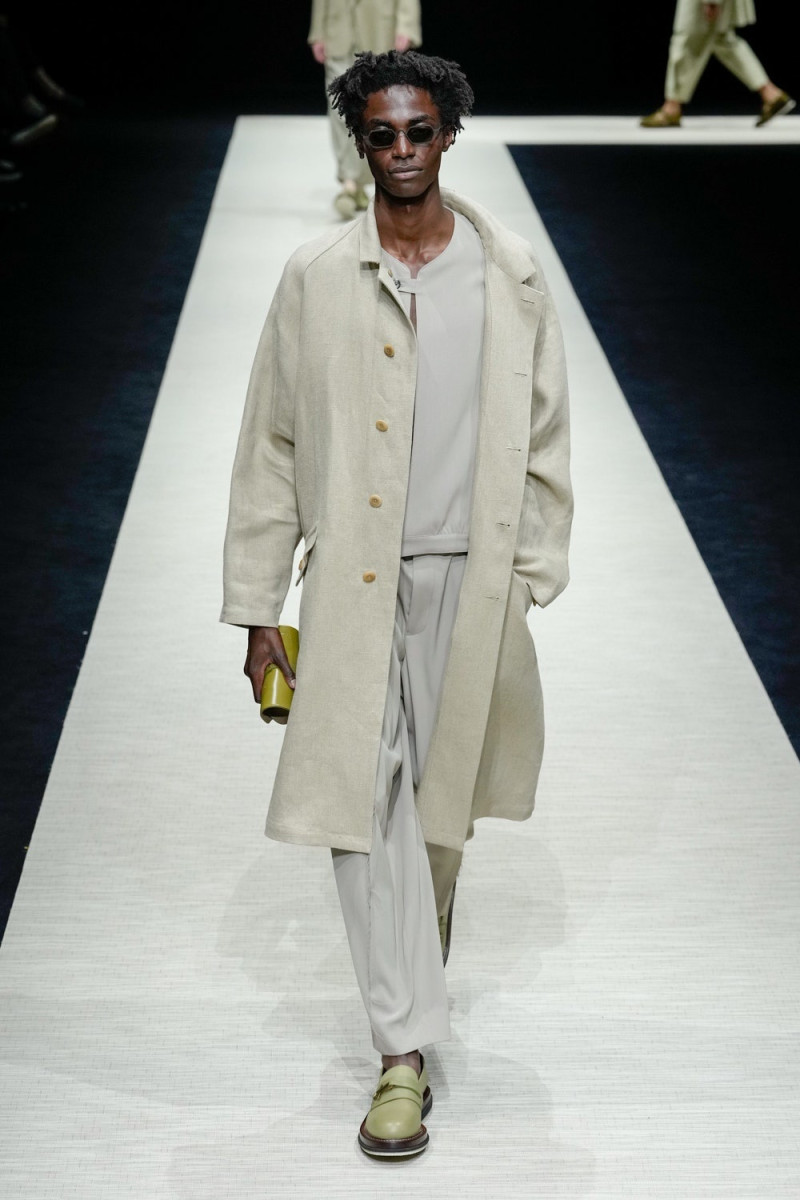 Emporio Armani fashion show for Spring/Summer 2025