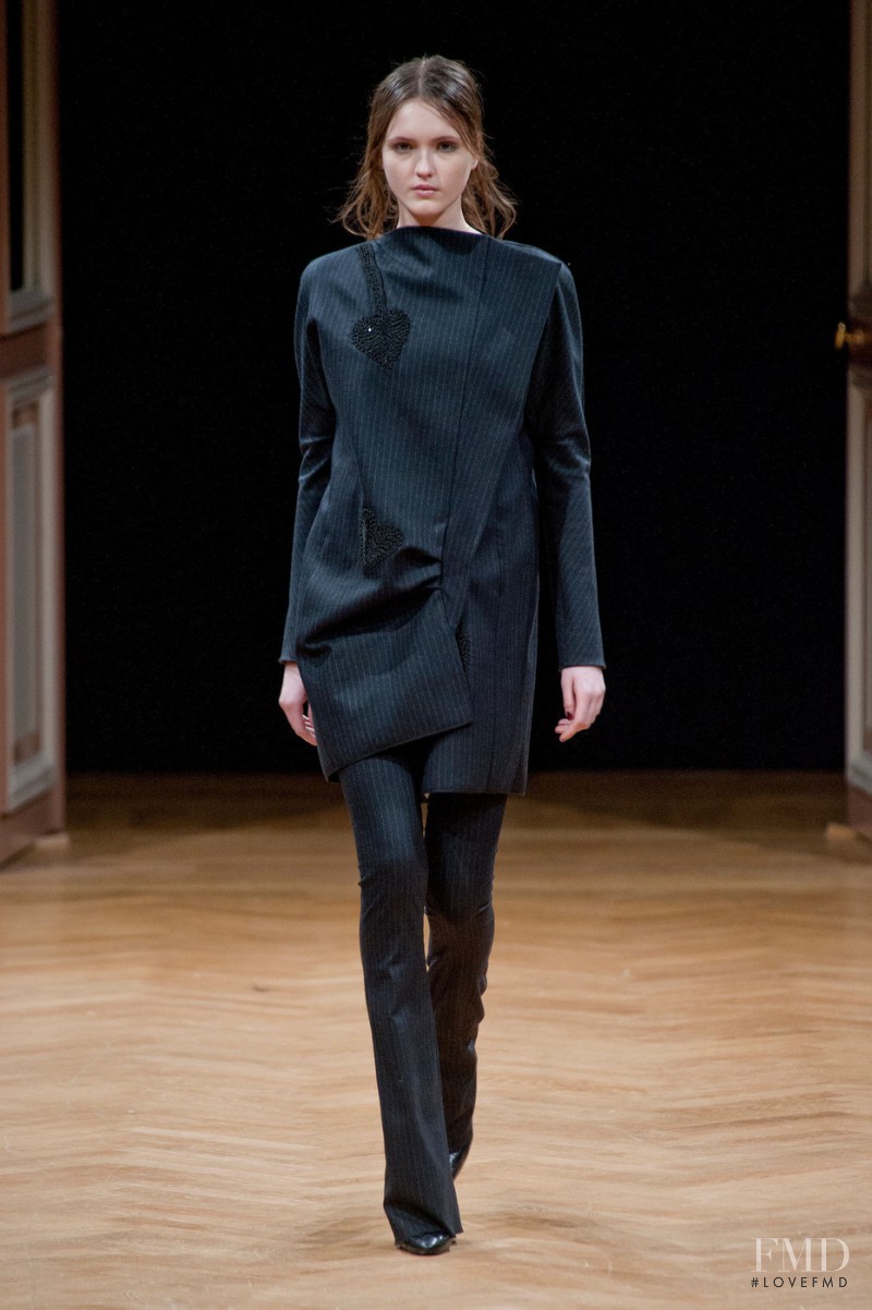 Jane Grybennikova featured in  the Sharon Wauchob fashion show for Autumn/Winter 2014